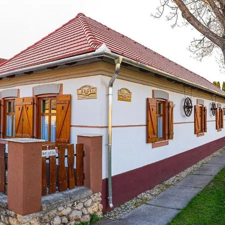 Venhegyi Levendula Vendeghaz Appartement