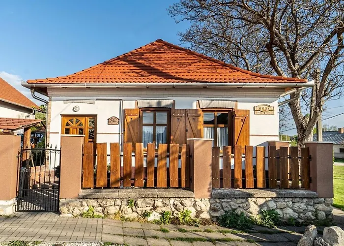 Venhegyi Levendula Vendeghaz Apartament Mór